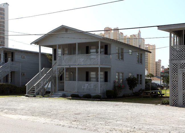 Shore Fun Rooms & Apartments in North Myrtle Beach, SC - Building Photo - Building Photo