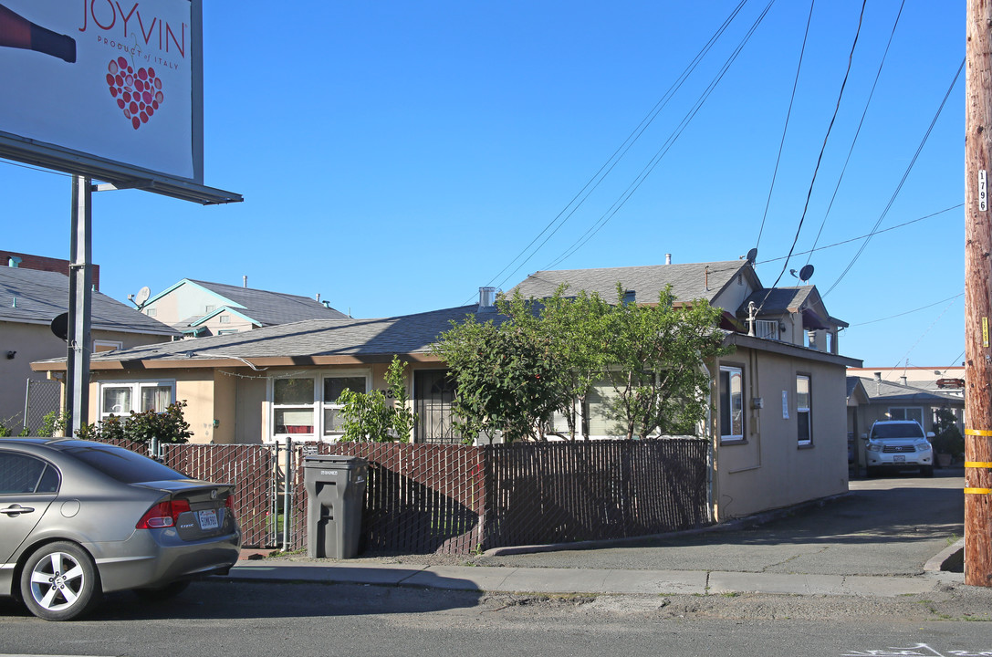 22389-22397 Meekland Ave in Hayward, CA - Building Photo