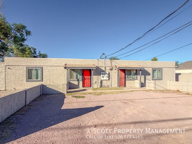 525 E Peppertree Ave