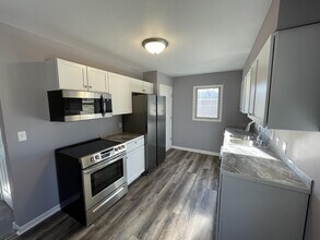 728 Willow St in Faribault, MN - Building Photo - Building Photo