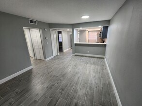 2982 Sir Hamilton Cir in Titusville, FL - Building Photo - Building Photo