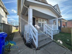 Recently Updated Single-Family Home in Fra in Columbus, OH - Foto de edificio - Building Photo