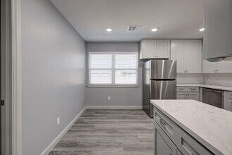 1219 Leslie Ln in Norman, OK - Building Photo - Building Photo