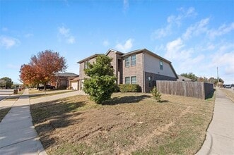 500 Braewick Dr in Fort Worth, TX - Building Photo - Building Photo