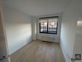 NORTHERN BOULEVARD, Unit PHP in Queens, NY - Building Photo