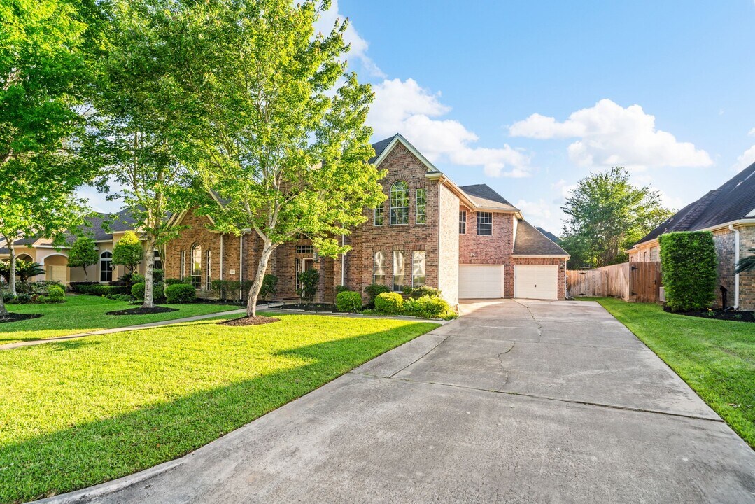 14218 Baron Oaks Dr in Houston, TX - Building Photo