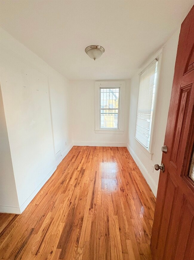 189 Garfield Ave in Jersey City, NJ - Building Photo - Building Photo