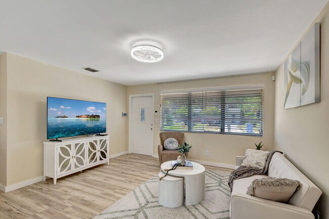 140 W 31st St in West Palm Beach, FL - Building Photo - Building Photo