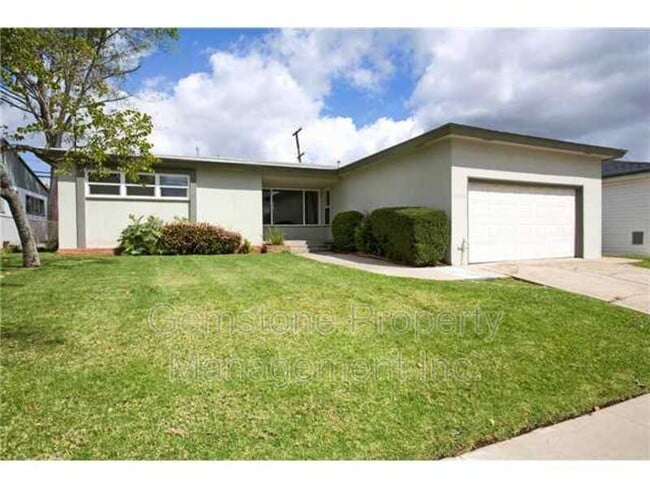 property at 5744 Mary Ln Dr