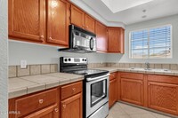 9450 E Becker Ln, Unit 2072 in Scottsdale, AZ - Foto de edificio - Building Photo