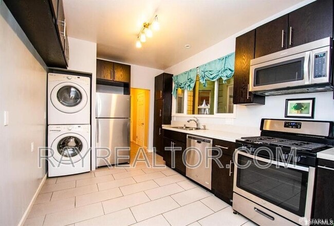 property at 4927 California St