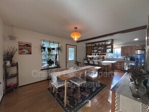 9904 42nd St Ct NW in Gig Harbor, WA - Building Photo - Building Photo