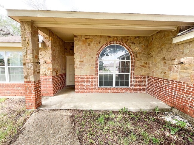 358 Nolan Ridge Dr in Nolanville, TX - Building Photo - Building Photo