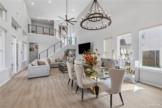 27 Ensenada Ave in McAllen, TX - Building Photo - Building Photo