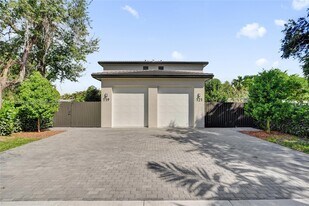119 NE 118th St in Miami, FL - Building Photo