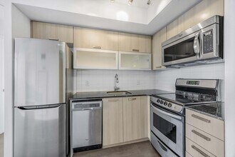 68 Abell St in Toronto, ON - Building Photo - Building Photo