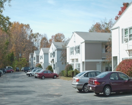 Mill Hollow in Amherst, MA - Building Photo