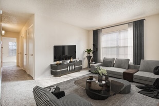 C&W Grandview Apartments in Fayetteville, AR - Building Photo