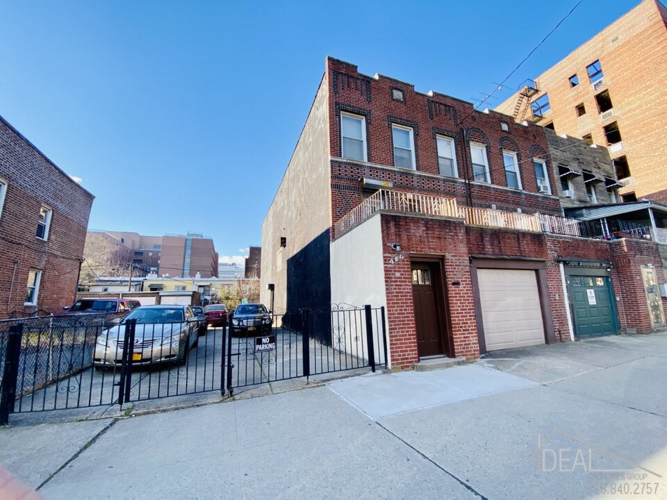 406 Hawthorne St in Brooklyn, NY - Building Photo