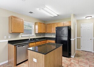 8905 Pinseeker in Selma, TX - Building Photo - Building Photo