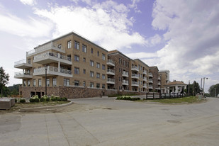 Spring Hill Condos Apartments