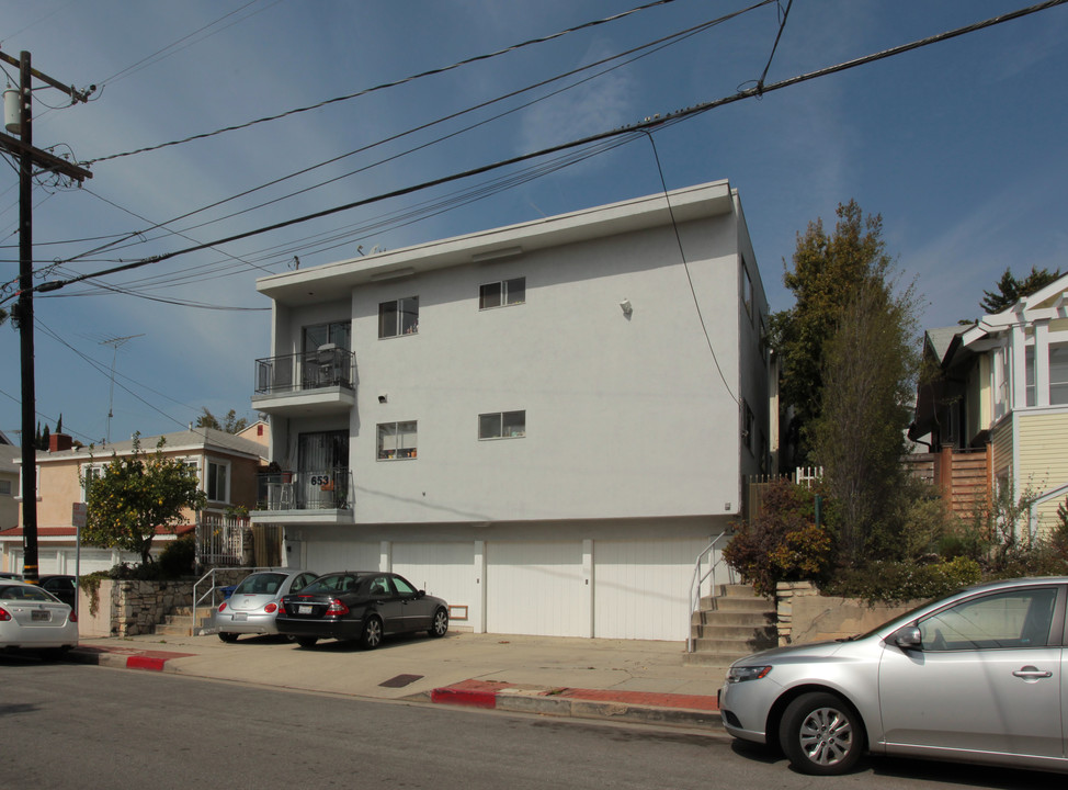 653 Pier Ave in Santa Monica, CA - Building Photo