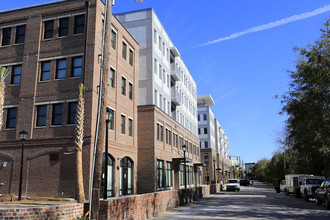 The Blake (Per Bed Lease) in Savannah, GA - Building Photo - Building Photo