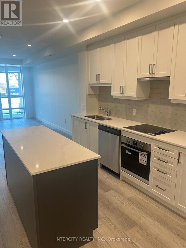 461 Green Rd in Hamilton, ON - Building Photo - Building Photo