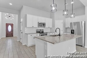 8316 Utopia Blvd in Selma, TX - Building Photo - Building Photo