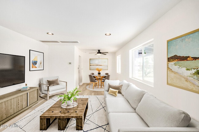 property at 3322 E Willetta St
