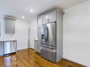 3 Morton Pl, Unit #1A in Boston, MA - Building Photo - Building Photo