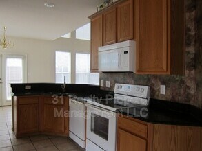 900 Englewood Ln in Plano, TX - Building Photo - Building Photo