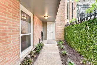 6306 Riverview Way in Houston, TX - Building Photo - Building Photo