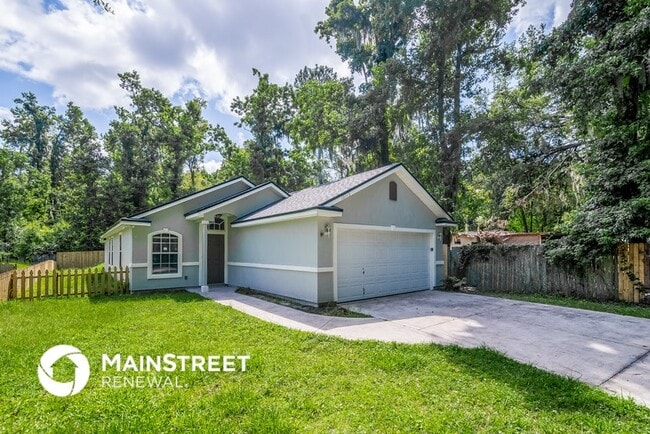 10715 Ogalla Ave in Jacksonville, FL - Building Photo - Building Photo