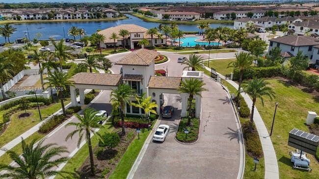 9602 W 35th Ln in Hialeah, FL - Building Photo - Building Photo