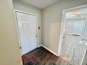 954 E Holmes Rd in Memphis, TN - Building Photo - Building Photo