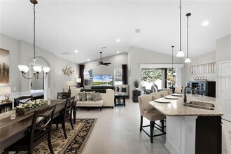 1112 Narcoossee Del Sol Blvd in St. Cloud, FL - Building Photo - Building Photo