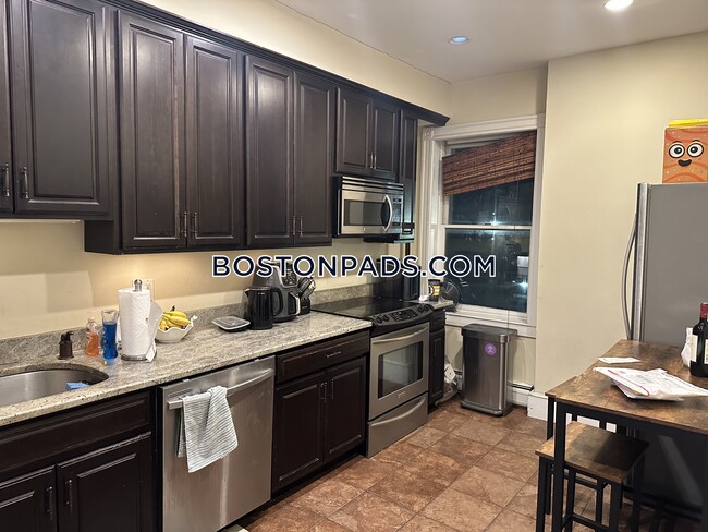 612 Columbus Ave, Unit 2 in Boston, MA - Building Photo - Building Photo