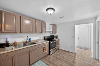 4324 16th Ave S in St. Petersburg, FL - Building Photo - Building Photo