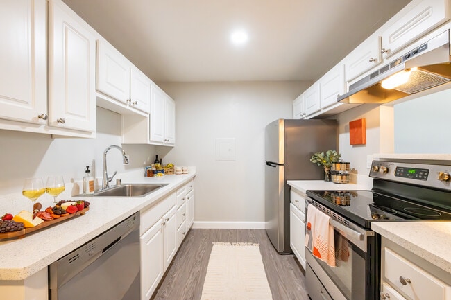 Creekside Park Apartments