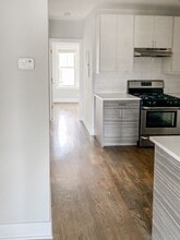 3915 N Janssen Ave, Unit 3 in Chicago, IL - Foto de edificio - Building Photo