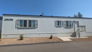 5510 Clark Rd in Paradise, CA - Building Photo - Building Photo