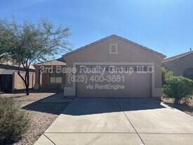 11417 W Rio Vista Ln in Avondale, AZ - Building Photo