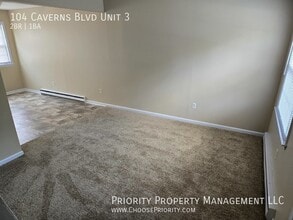 104 Caverns Blvd in Grottoes, VA - Building Photo - Building Photo