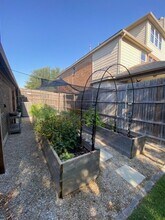 9820 Bison Ct in Fort Worth, TX - Building Photo - Building Photo