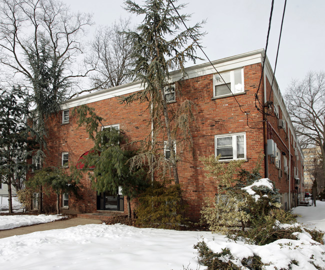 1263 Clinton Pl in Elizabeth, NJ - Foto de edificio - Building Photo