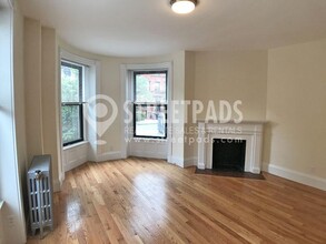 504 Beacon St in Boston, MA - Building Photo - Building Photo