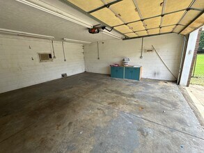 9705 Turnpike View Dr in Louisville, KY - Building Photo - Building Photo