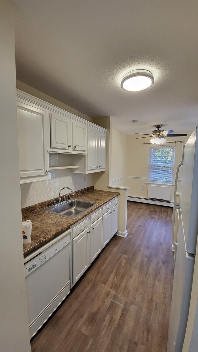 43 Balance Rock Rd in Seymour, CT - Building Photo - Building Photo