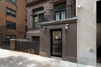 72 E 86th St in New York, NY - Building Photo - Building Photo